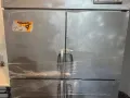 俩架商用冰柜出售