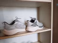 全新运动鞋