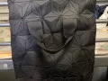 9成新包包200新有需要的联系84552098