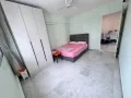 裕华园MRT左边 斜对面 (走路8 分钟) 大普通房 ***高楼***