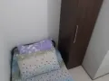 1冷气房没窗户在惹兰勿刹私人Walkup店屋(花拉公园, 劳明达, 明地迷亚, 文庆地铁站）