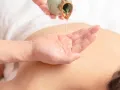 为女士提供上门按摩服务，男按摩师