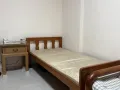 勿洛男床位出租，单人床，住人少，有冷气，包水电网.