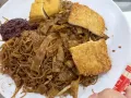 大巴窑经济米粉摊位助手下午4点到11点电话8339 4413