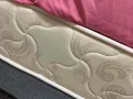 单人床垫