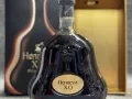 还有几瓶轩尼诗XO要处理。
