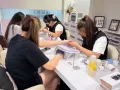 🌺高薪聘请美甲美睫师！马来西亚、PR、家属证要求技术好！！