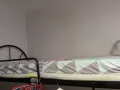 女床位