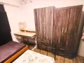 乌兰522女床位三人间出租