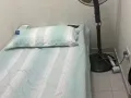 卡贝拉地铁站旁边公寓。佣人房。没冷气500 有冷气700 本屋地址 随时入住  合法人数 邮编768099
