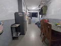 乌美地铁站附近，有男搭房，上铺2个床位，随时入住，楼下有巴士站，无中介费 ！可煮！水电网全包！房间干净。