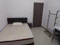 全面禁烟（118 平方尺）1间冷气房有窗户在沈氏道芽笼23巷私人店屋WalkupApartment (阿裕尼地铁站）