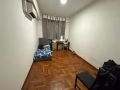 靠近四美地铁站，和樟宜上段地铁站。有普通房1200，主人房1600，合法人数，可做饭，本屋地址