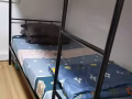 海军部有黑色上下铁床80新币
