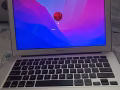 苹果笔记本电脑